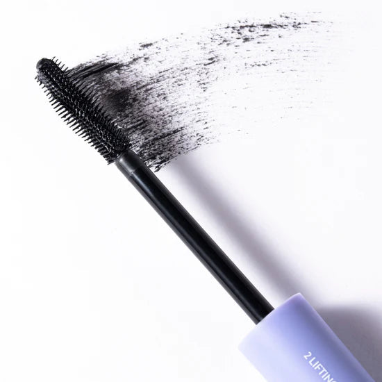 BLONDESISTER BLAKSTIENŲ TUŠAS 4 IN 1 CLICK&TURN, Ultra black - juodos spalvos,  12ml